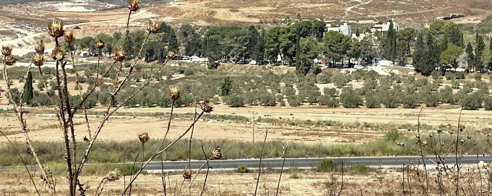 جنود إسرائيليون يرفضون مقابلة نتنياهو لدى وصوله إلى قاعدتهم العسكرية شمالي البلاد