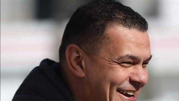 مدير الكره ووعد من أبو سليم الليبي فى استقبال بعثة الزمالك