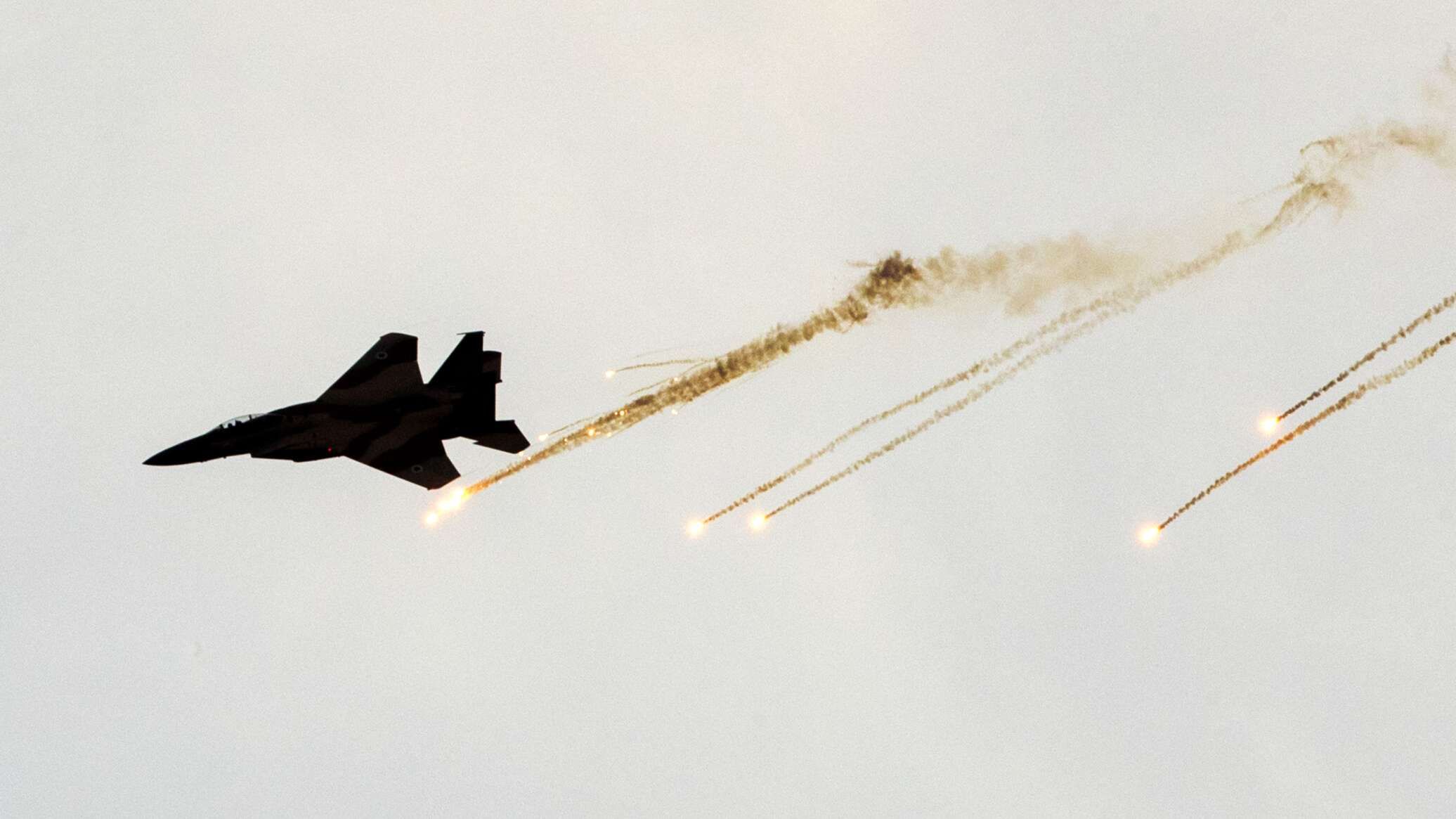 مصر تنفي اختراق مجالها الجوي من قبل الطيران العسكري الإسرائيلي