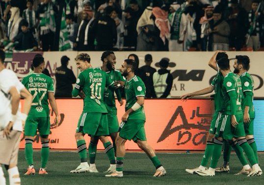 الامارات | فيرمينو يستعيد نجومية ليفربول ويقود الأهلي السعودي إلى الفوز