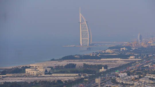 الخليج اليوم .. مجلس الإمارات للمستثمرين يعلق على صفقة "رأس الحكمة"