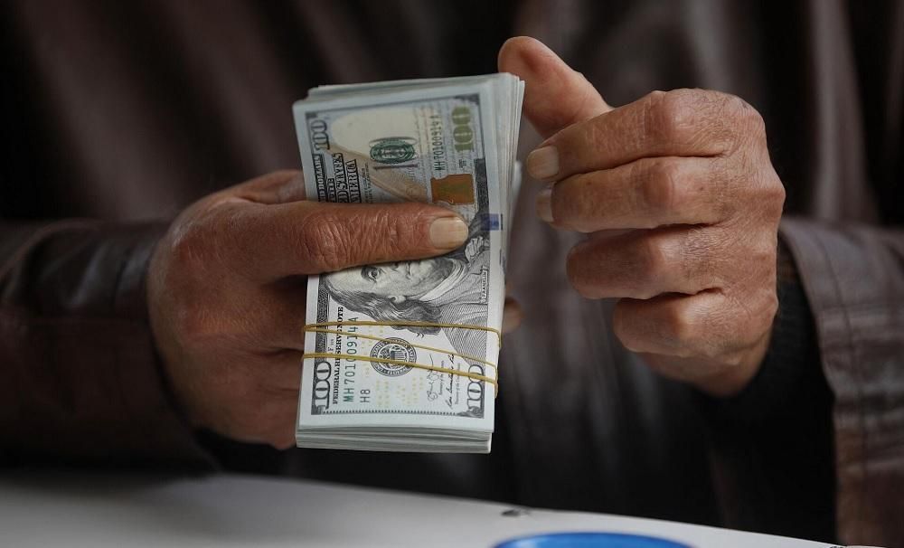 سعر الدولار مقابل الجنيه اليوم الأحد 25-2-2024 في البنوك المصرية