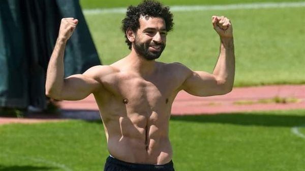 ليفربول يعلن موقف محمد صلاح من نهائي الكأس أمام تشيلسي