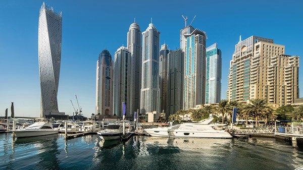 طقس صحو إلى غائم جزئياً غداً