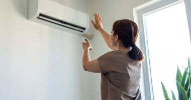 8 نصائح من الكهرباء لخفض استهلاك التكييف بالمكاتب و الشركات..تعرف عليها
