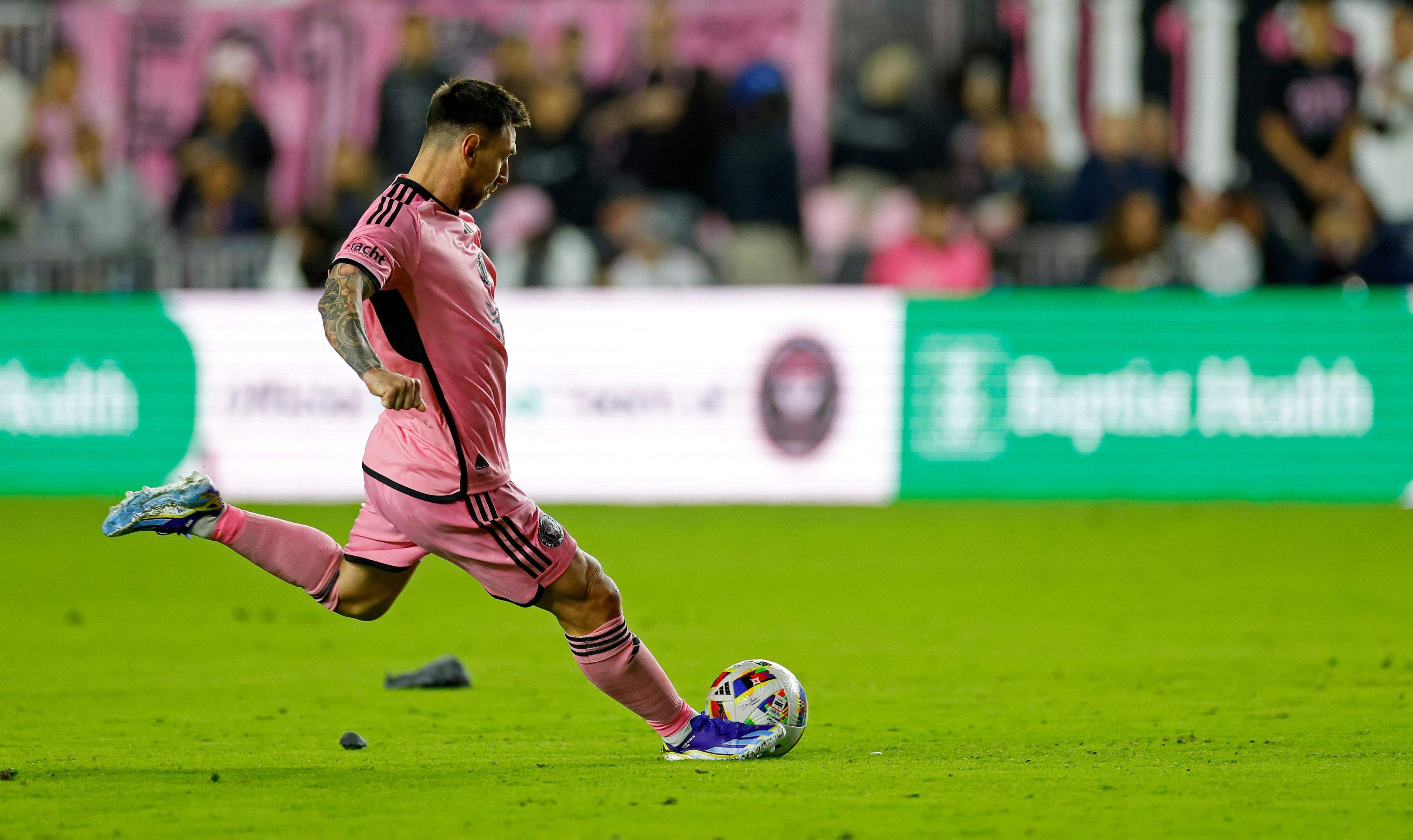 الامارات | على طريقة برشلونة.. هدف ميسي ينقذ ميامي في الوقت القاتل (فيديو)