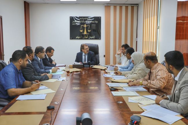 مجلس القضاء الأعلى يصدر عدد من القرارات بشأن سد الشواغر وتوزيع عدد من مساعدي النيابة العامة