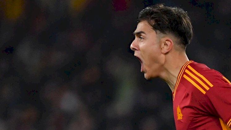 "هاتريك ديبالا" يعزز حظوظ "الذئاب" في التأهل لدوري الأبطال