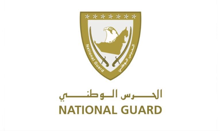 الامارات | الحرس الوطني ينقذ طاقم "قارب" تعرض للغرق في المياه الاقتصادية للدولة