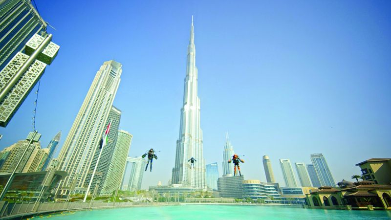 الامارات | دبي تشهد أول بطولة للبدلات النفاثة في العالم