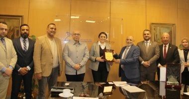 مركز تحديث الصناعة يبحث مع مستثمرى بنى سويف تحديات القطاع