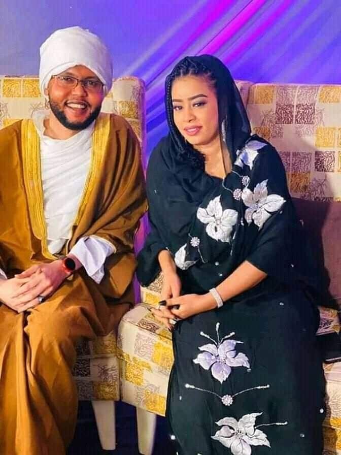 شاهد بالفيديو.. بعد زيارته الكعبة وأداء العمرة.. الفنان سجاد بحري يتحدث بغضب شديد: (انتو يا سودانيين قلبكم أسود وعمركم ما بتتقدموا والحرب جاءت عشان تأدبكم لكن ما بتتأدبوا)