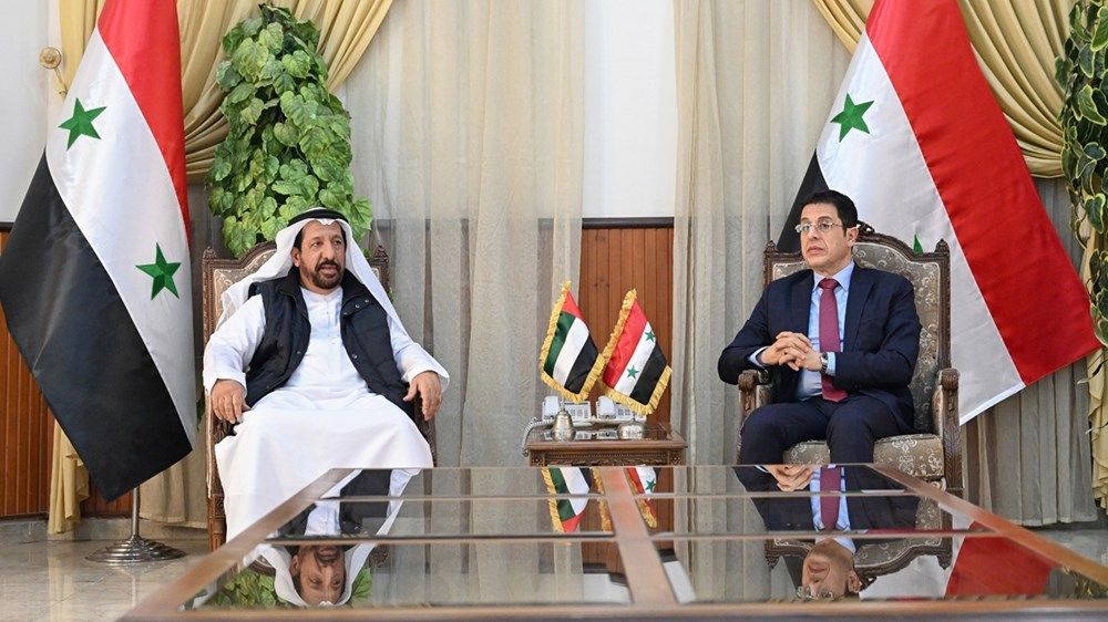 ضمن عملية الفارس الشهم 2.. الهلال الأحمر يفتتح 300 وحدة سكنية في اللاذقية