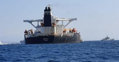 انخفاض سعر نفط عُمان يسجل 81.66 دولار للبرميل