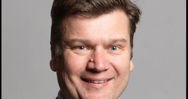 وزير القوات المسلحة البريطانى يزور الصومال وكينيا لتعزيز التعاون الدفاعى