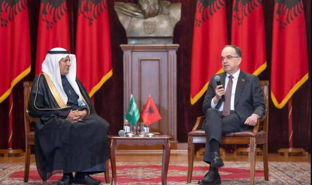 الرئيس الألباني يتعهد بحماية استثمارات السعوديين