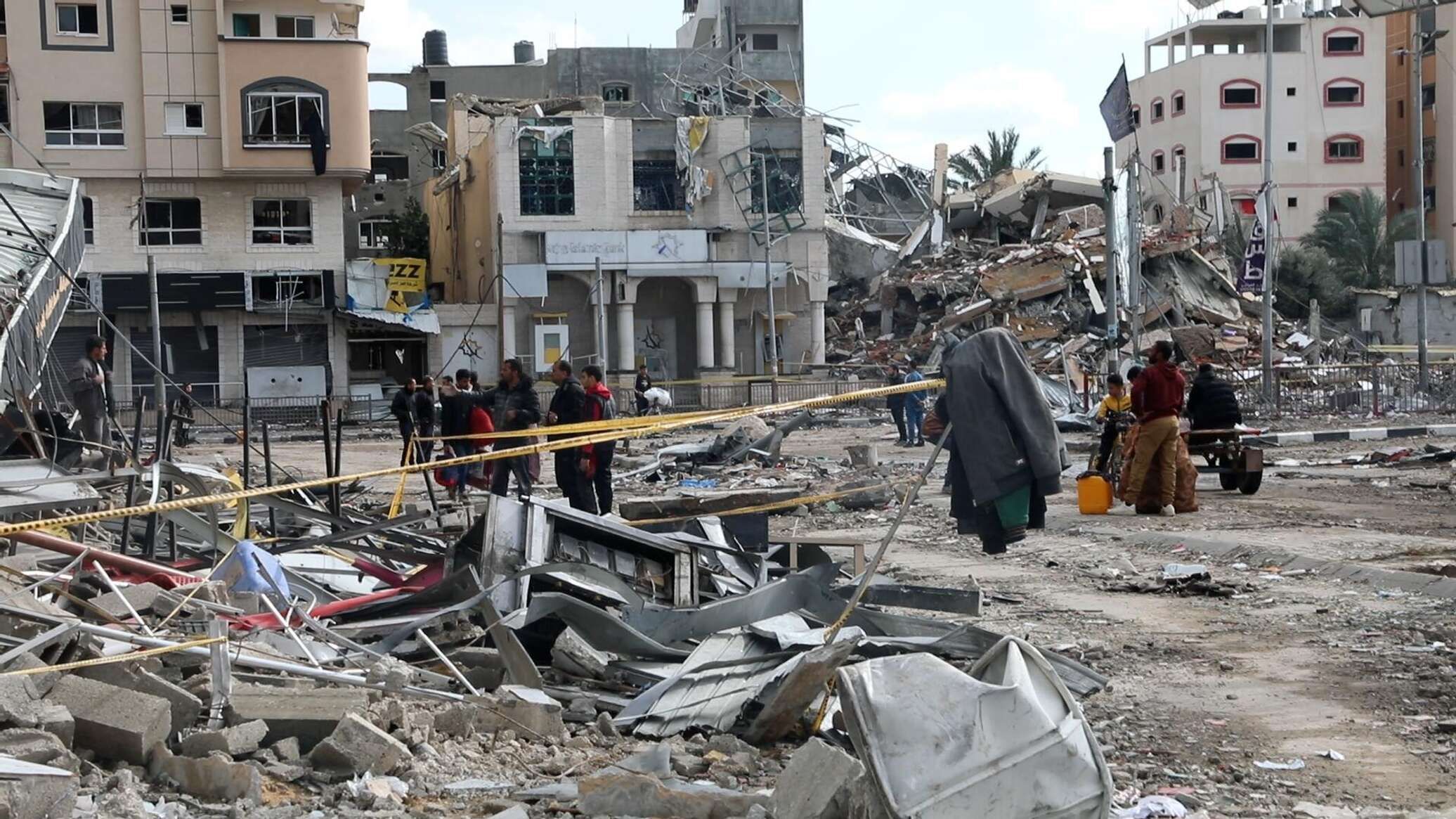 الجيش الإسرائيلي يعلق عملياته العسكرية في منطقتين بقطاع غزة لـ4 ساعات يوميا