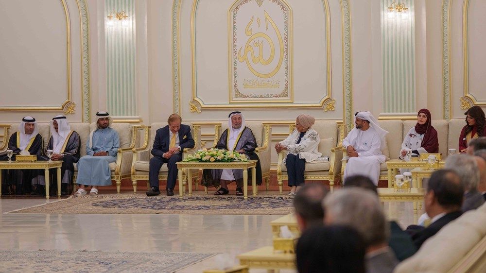 سلطان القاسمي يشهد افتتاح أيام الشارقة المسرحية