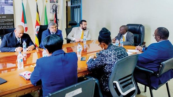 وفد «وام» يبحث تعزيز التعاون مع مؤسسات إعلامية كينية