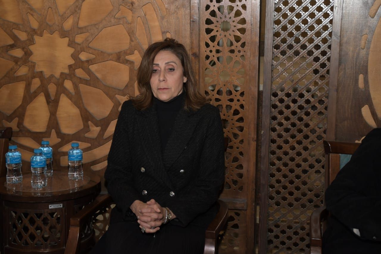 عزاء حلمي بكر|ملامح الحزن تسيطر على وزيرة الثقافة نيفين الكيلاني