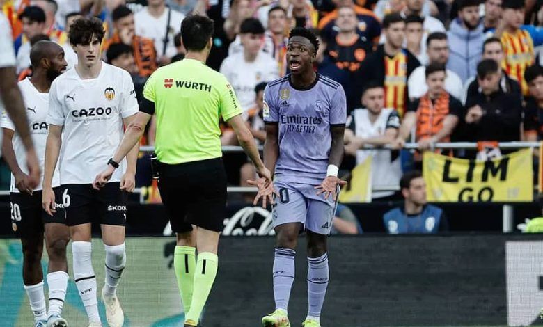 فينيسيوس ينقذ ريال مدريد من الهزيمة بتعادل مع فالنسيا في الدوري الإسباني