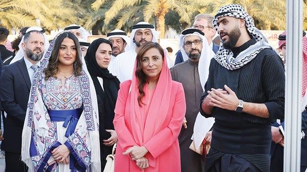 بدور القاسمي تفتتح فعاليات اليوم العالمي بالجامعة الأميركية في الشارقة