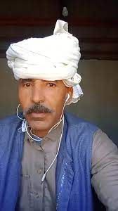 شاهد بالفيديو.. نجم “التيك توك” السوداني الشهير أبو أحمد يسخر من عجوز سورية اقتحمت “بث مباشر” له ويقوم بطردها: (عمرك 100 سنة البقعدك في تيك توك شنو)