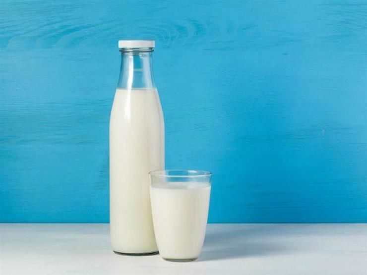 الجاموسة مش مصدقة.. حقيقة ارتفاع أسعار اللبن رغم تراجع الدولار