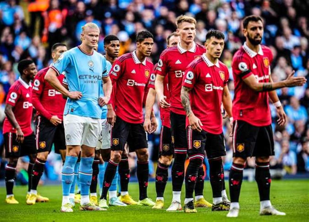 ديربي مانشستر يحسم مصير تين هاج