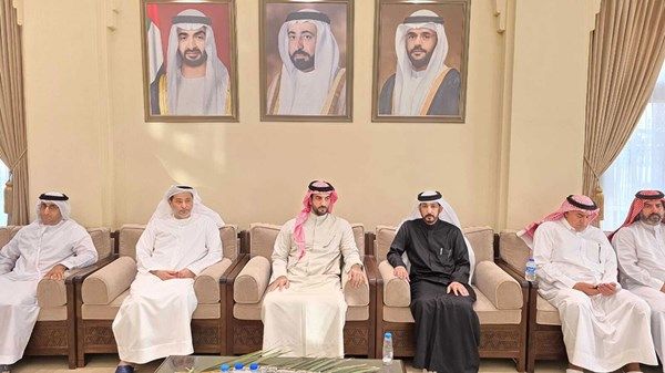 سلطان بن أحمد القاسمي يعزي في وفاة سعيد خلفان المري