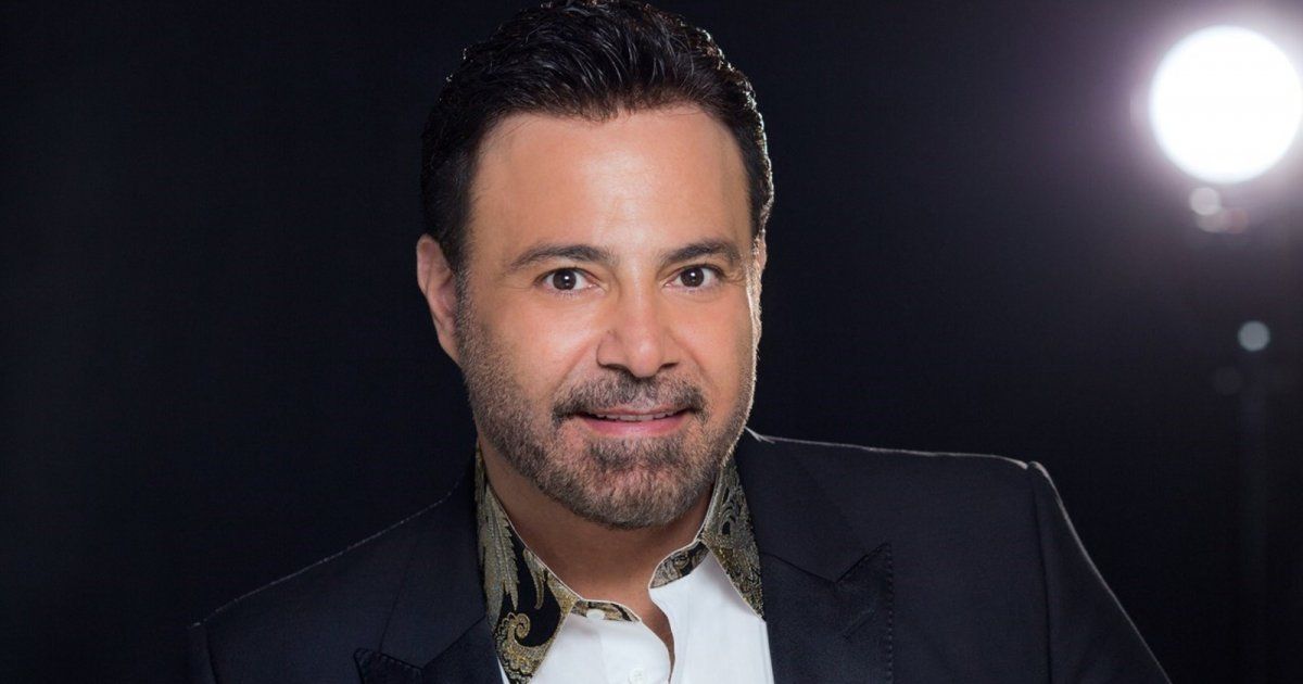 عاصي الحلاني يبدع بحفله في المكسيك ويغني "ما لي صبر يا ناس" على المسرح-بالفيديو