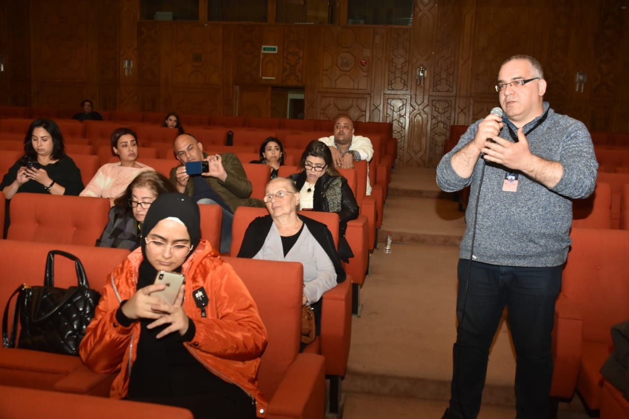 الحنين إلى البَكَر.. شباب المخرجين يرثوا "السينمات" التي أوشكت على الاختفاء بمهرجان الإسماعيلية