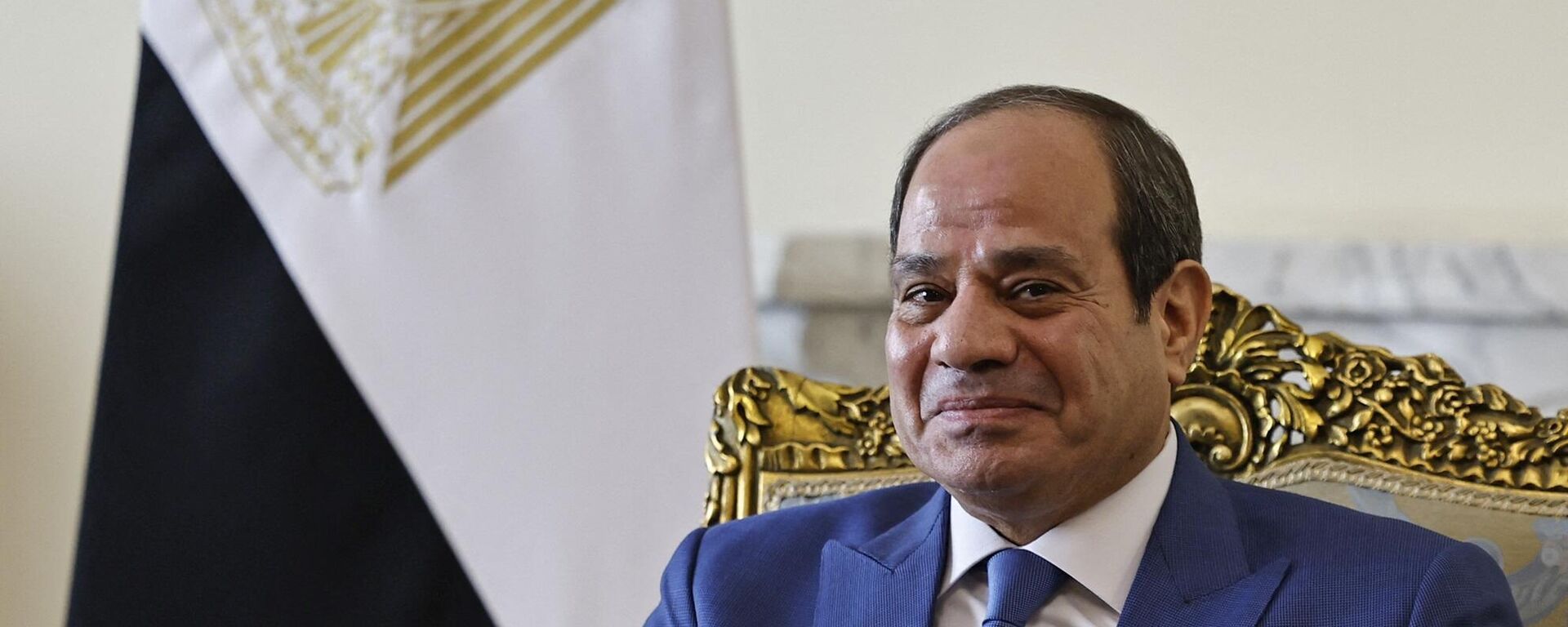 خبيرة اقتصادية توضح لـ"الخليج 365": مقدار التخفيض المحتمل للجنيه المصري أمام الدولار في الأيام القادمة