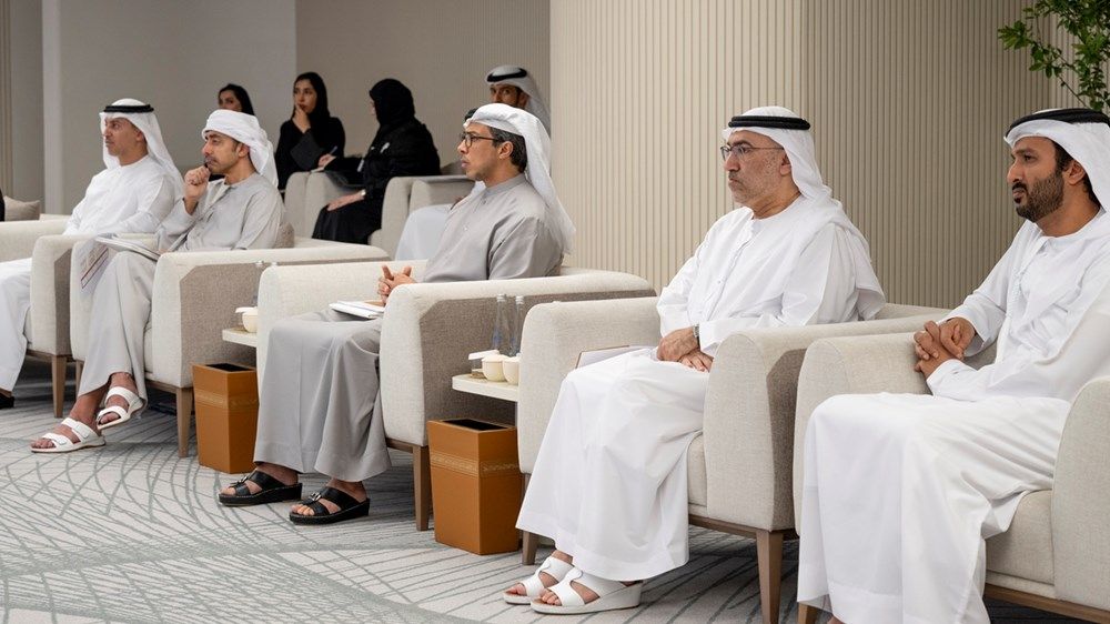 برئاسة منصور بن زايد.. مجلس إدارة «تنافسية الكوادر الإماراتية» يعتمد الميزانية التقديرية لبرنامج «نافس» لعام 2024