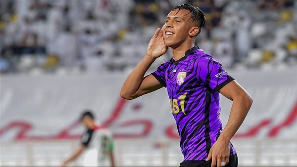 سفيان رحيمي يمنح العين أفضلية أمام النصر بالشوط الأول