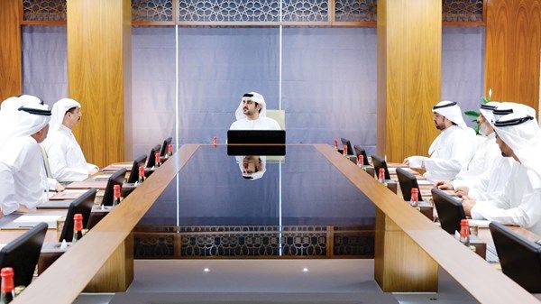 مكتوم بن محمد: ترسيخ بيئة تشريعية تسهم في تحقيق التنمية المستدامة بدبي