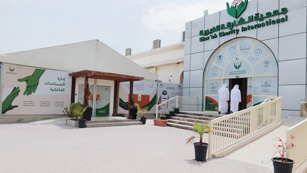 الشارقة الخيرية تبدأ تنفيذ مشروع "السلة الرمضانية"
