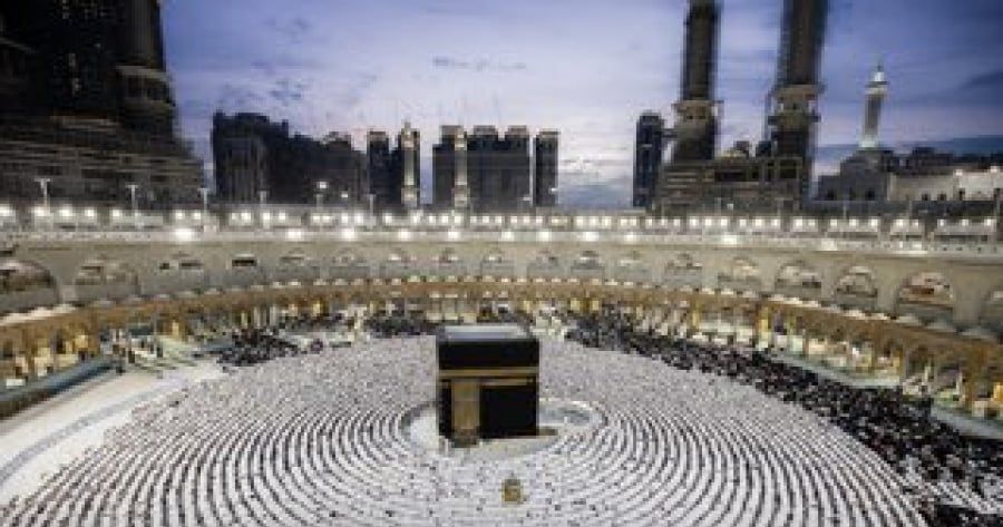 بدء التقديم الإلكتروني لطلبات تصاريح سفر الصائمين بالمسجد الحرام خلال شهر رمضان