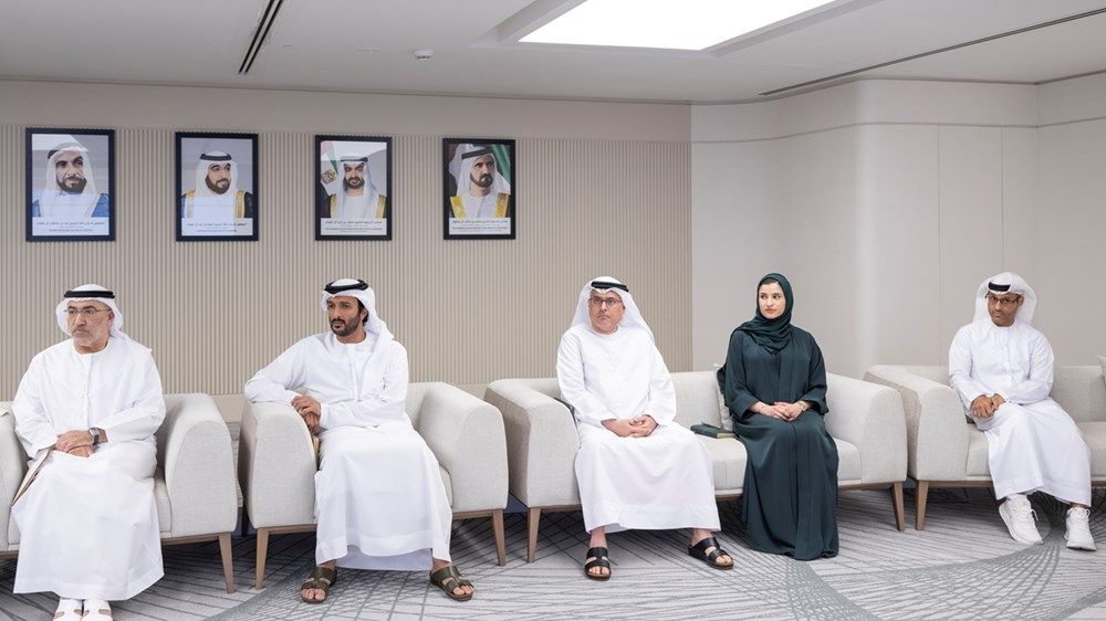 برئاسة منصور بن زايد.. مجلس إدارة «تنافسية الكوادر الإماراتية» يعتمد الميزانية التقديرية لبرنامج «نافس» لعام 2024