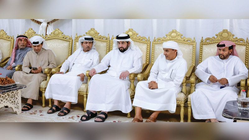 الامارات | أحمد بن محمد يعزي في وفاة والدة عبدالله سعيد العامري