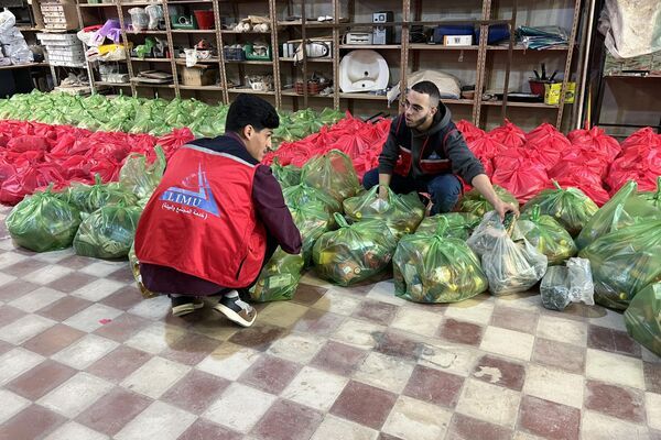 تجهيز السلة الرمضانية في بنغازي تجهيز السلة الرمضانية في بنغازي - الخليج 365 عربي