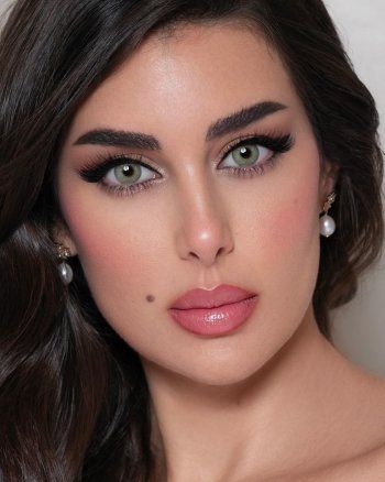 بالصور- تحت عنوان الأنوثة والجمال..ياسمين صبري تبهر المتابعين بإطلالتها الأخيرة