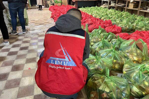 تجهيز السلة الرمضانية في بنغازي تجهيز السلة الرمضانية في بنغازي - الخليج 365 عربي