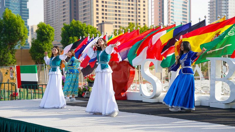 الامارات | أجواء نابضة بالثقافات والمحبة في «الشويفات» خلال «اليوم العالمي»