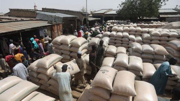 نيجيريا تشدد الإجراءات الأمنية مع استمرار سرقة الغذاء