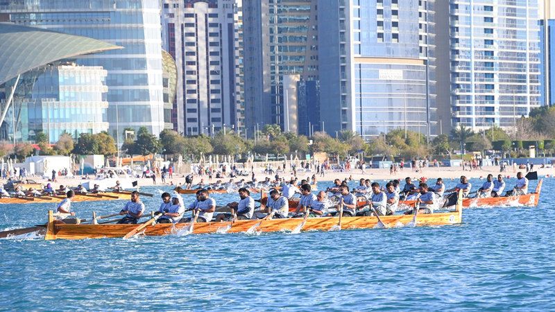 الامارات | تتويج الفائزين في سباق قوارب التجديف التراثية