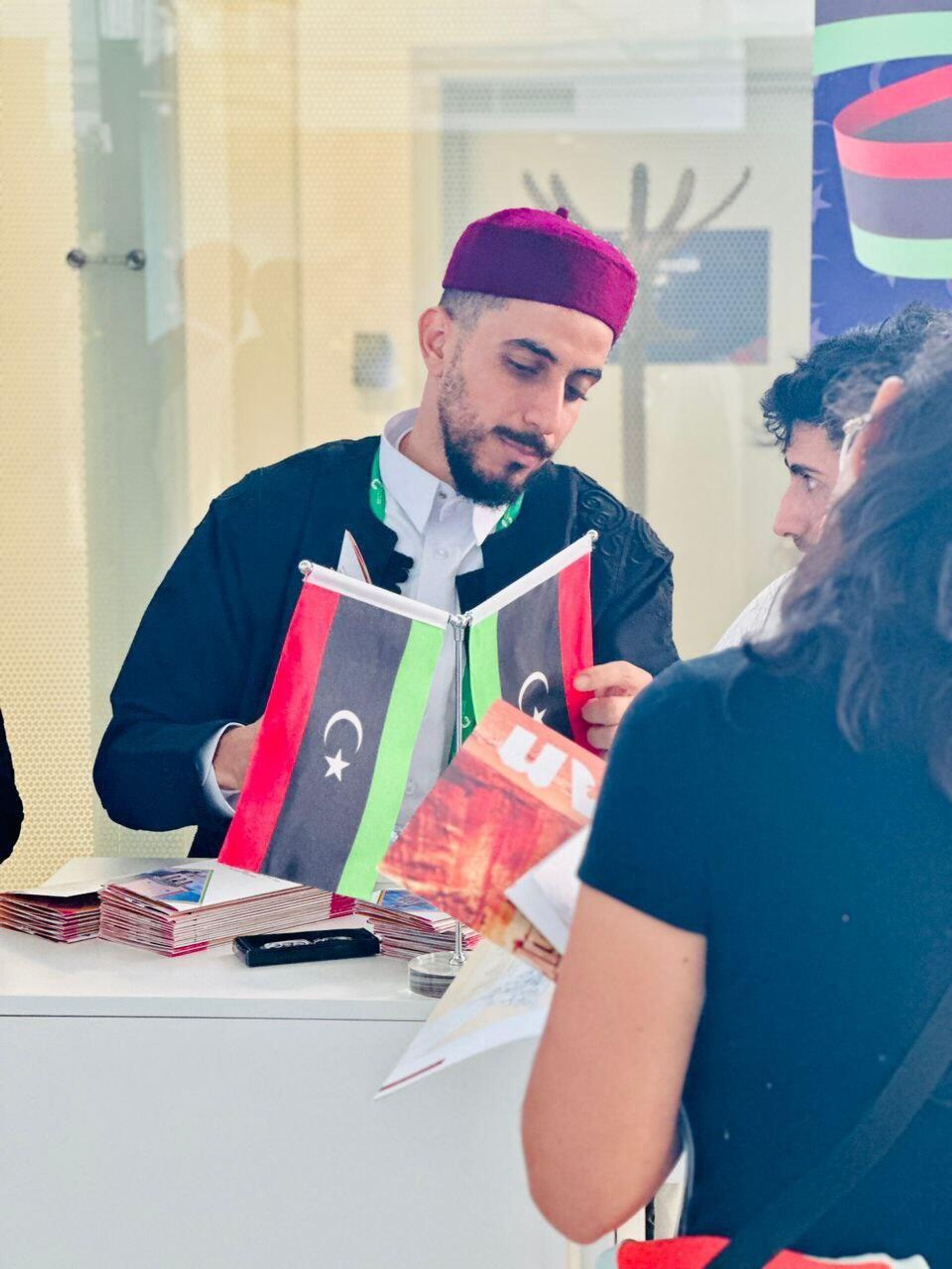 المسؤول الإعلامي بالوفد الليبي يشيد بمهرجان الشباب العالمي في روسيا