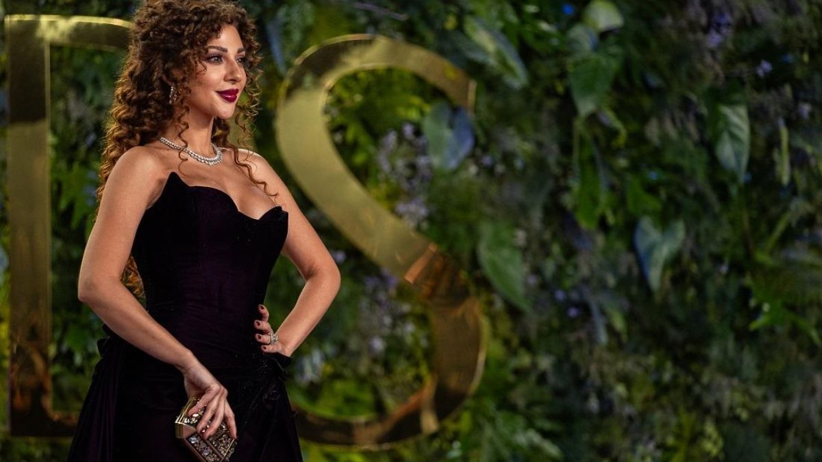 زوج ميريام فارس يحرجها ويسخر منها أمام الجميع… رد فعلها جاء غير متوقع (فيديو)