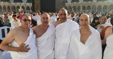 جهاز منتخب مصر بقيادة التوأم يؤدى مناسك العمرة