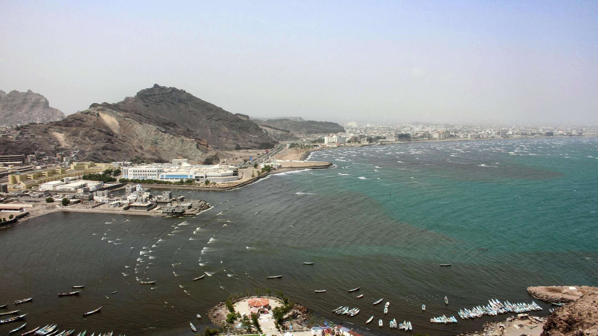 عمليات التجارة البحرية البريطانية: تلقينا تقريرا باحتجاز سفينة جنوب غربي عدن